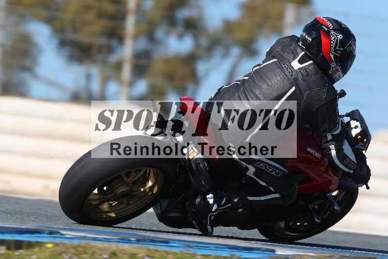 /Archiv-2023/02 31.01.-03.02.2023 Moto Center Thun Jerez/Gruppe blau-blue/backside